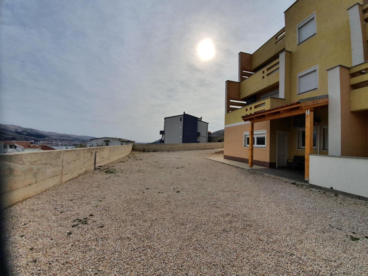Apartments Ljubic Pag Town Exteriör bild